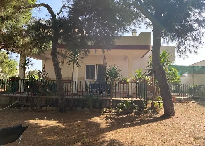 Del Prete Tatil Evi Sant Isidoro (Apulia)